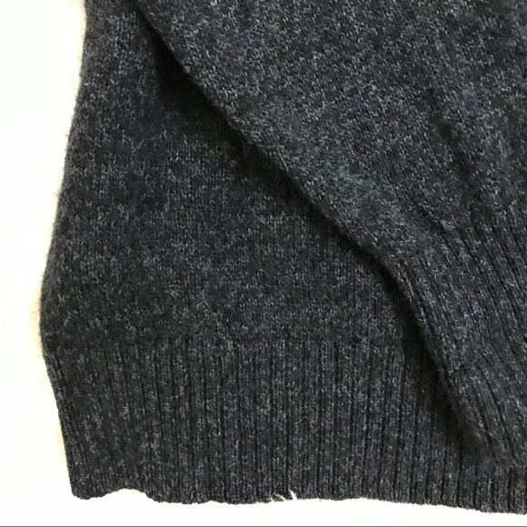 Pendleton Navy Men’s Pullover - Picture 2 of 2